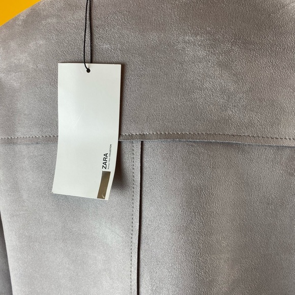 NWT Zara Grey With Tan Faux Fur Cuffs - Picture 7 of 7